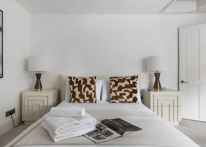 Serenity Escape - La Reserve Knightsbridge